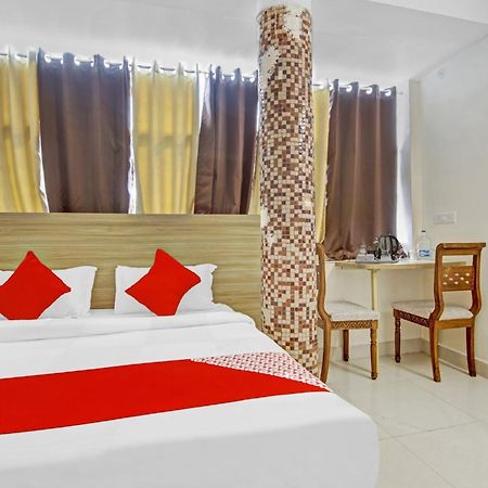 Oyo Flagship 80772 Hotel The Grand Rdc Ґазіабад Екстер'єр фото
