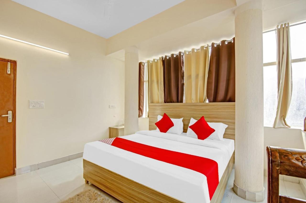 Oyo Flagship 80772 Hotel The Grand Rdc Ґазіабад Екстер'єр фото
