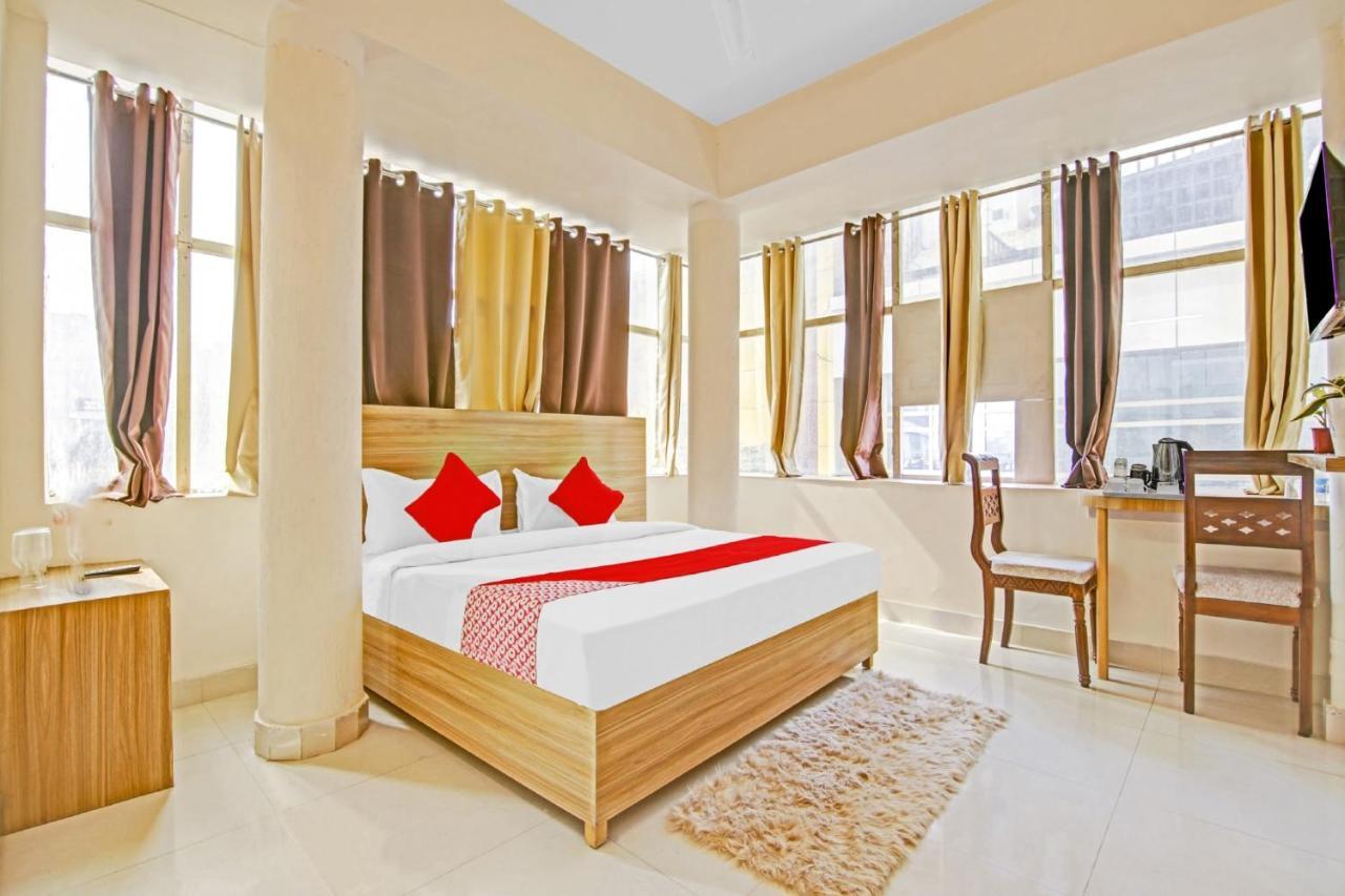 Oyo Flagship 80772 Hotel The Grand Rdc Ґазіабад Екстер'єр фото