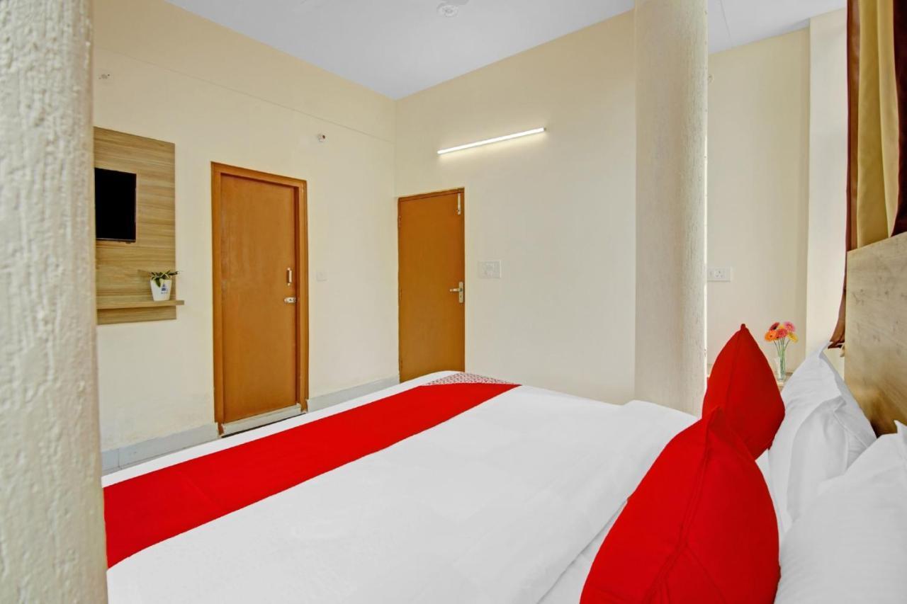 Oyo Flagship 80772 Hotel The Grand Rdc Ґазіабад Екстер'єр фото